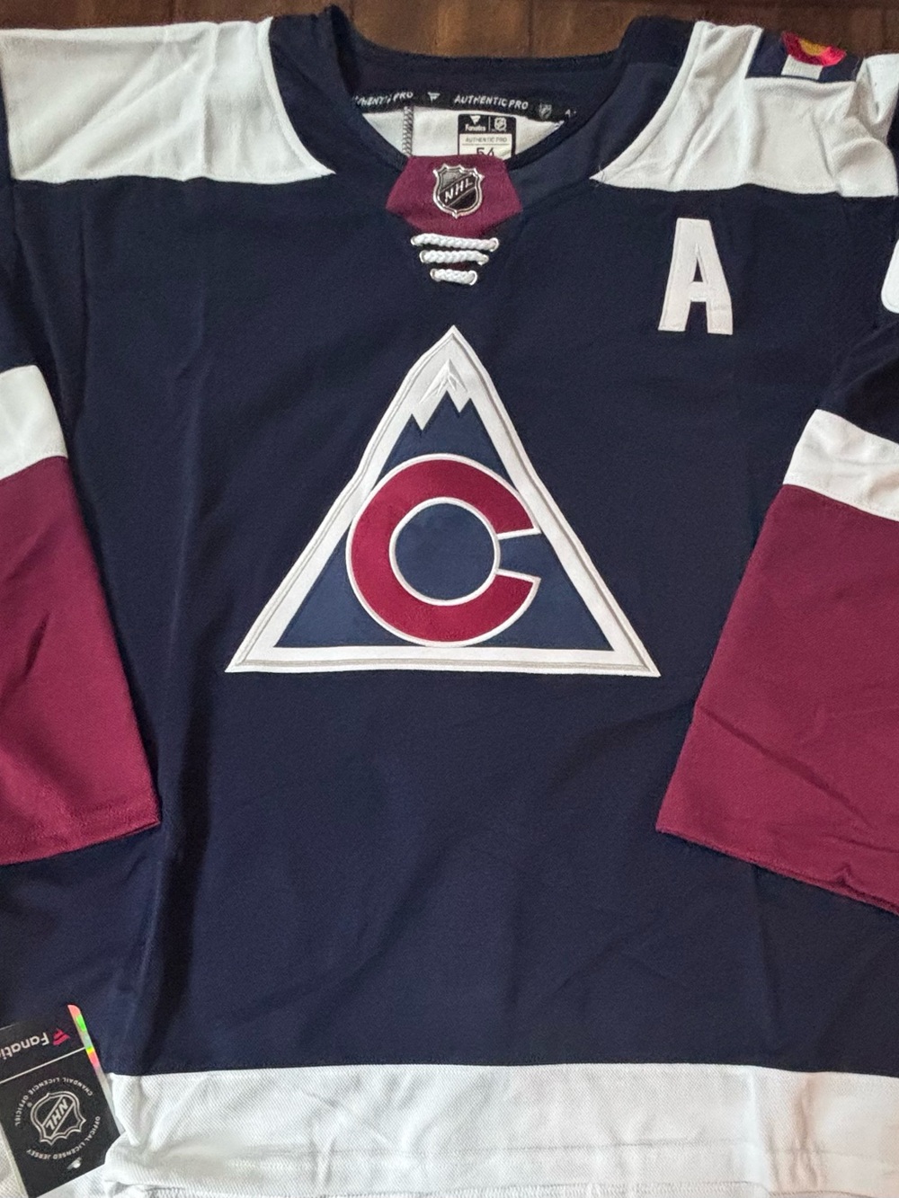 Colorado Avalanche Alternate Cale Makar Jersey Adult Size XL (54) NWT
